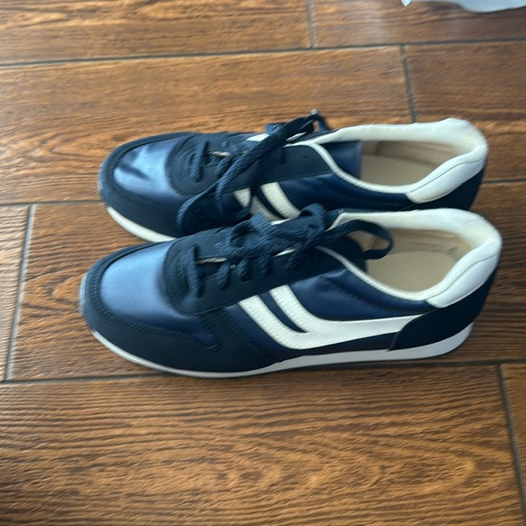 unbranded Shoes - Navy sneakers size 9